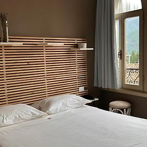 Camera con letto king size